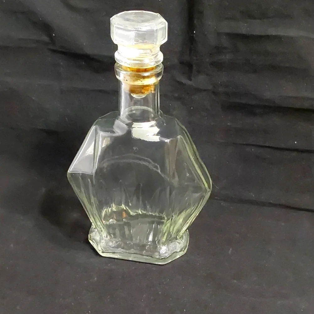 Clear WINE  FEDERAL  BIRDS DECANTER/ BOTTLE  7-04-41 -69-68‎